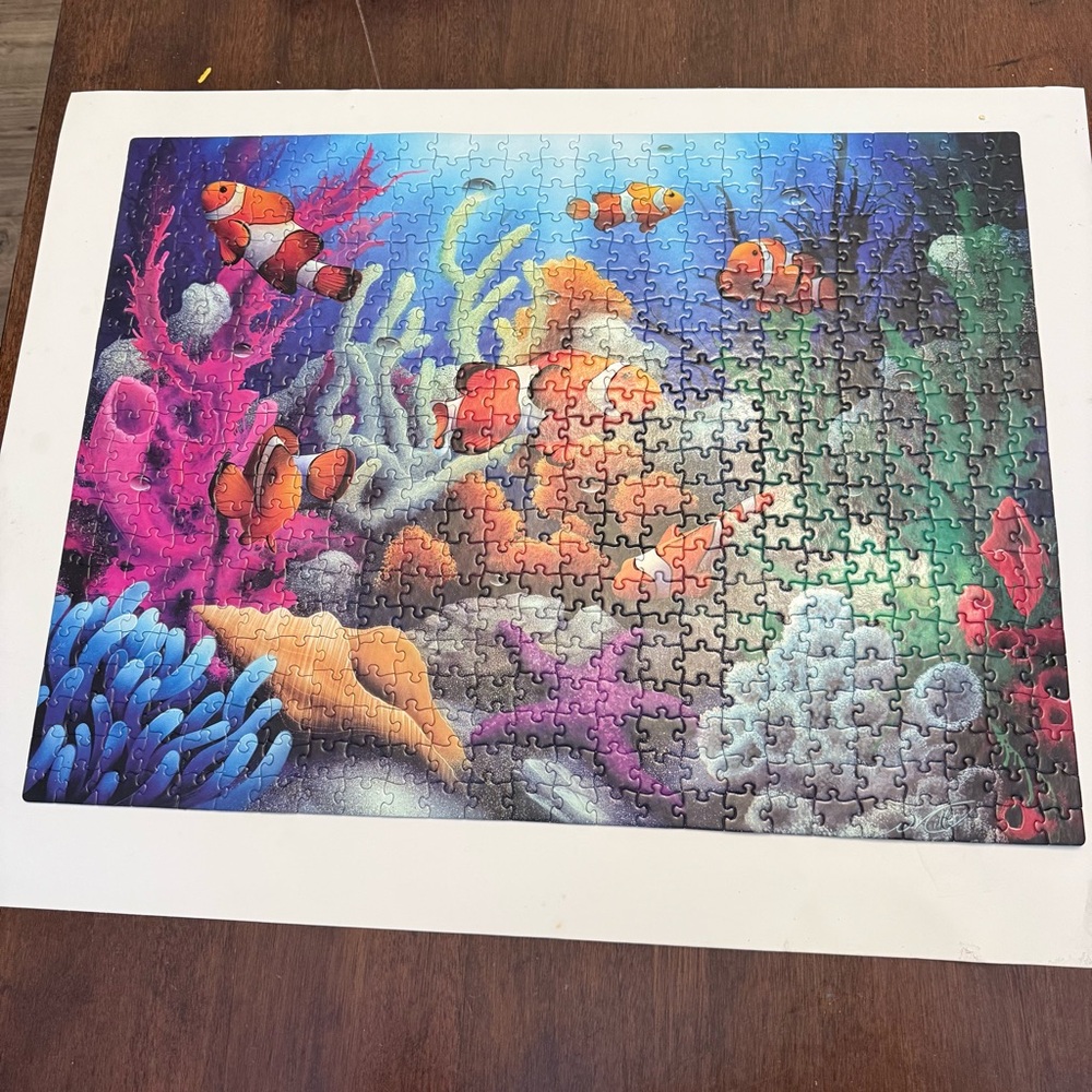 550 Piece Jigsaw Puzzle - Clownfish and Coral Reef